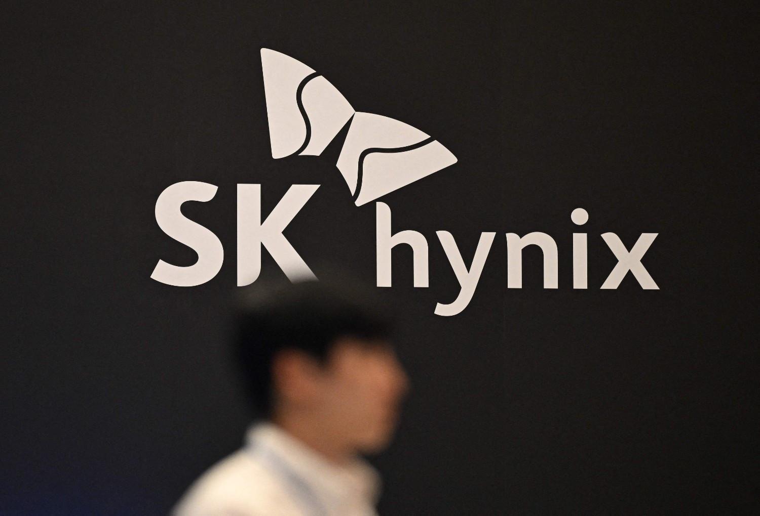 SK hynix posts 1,200 pct net profit boost on AI chip boom