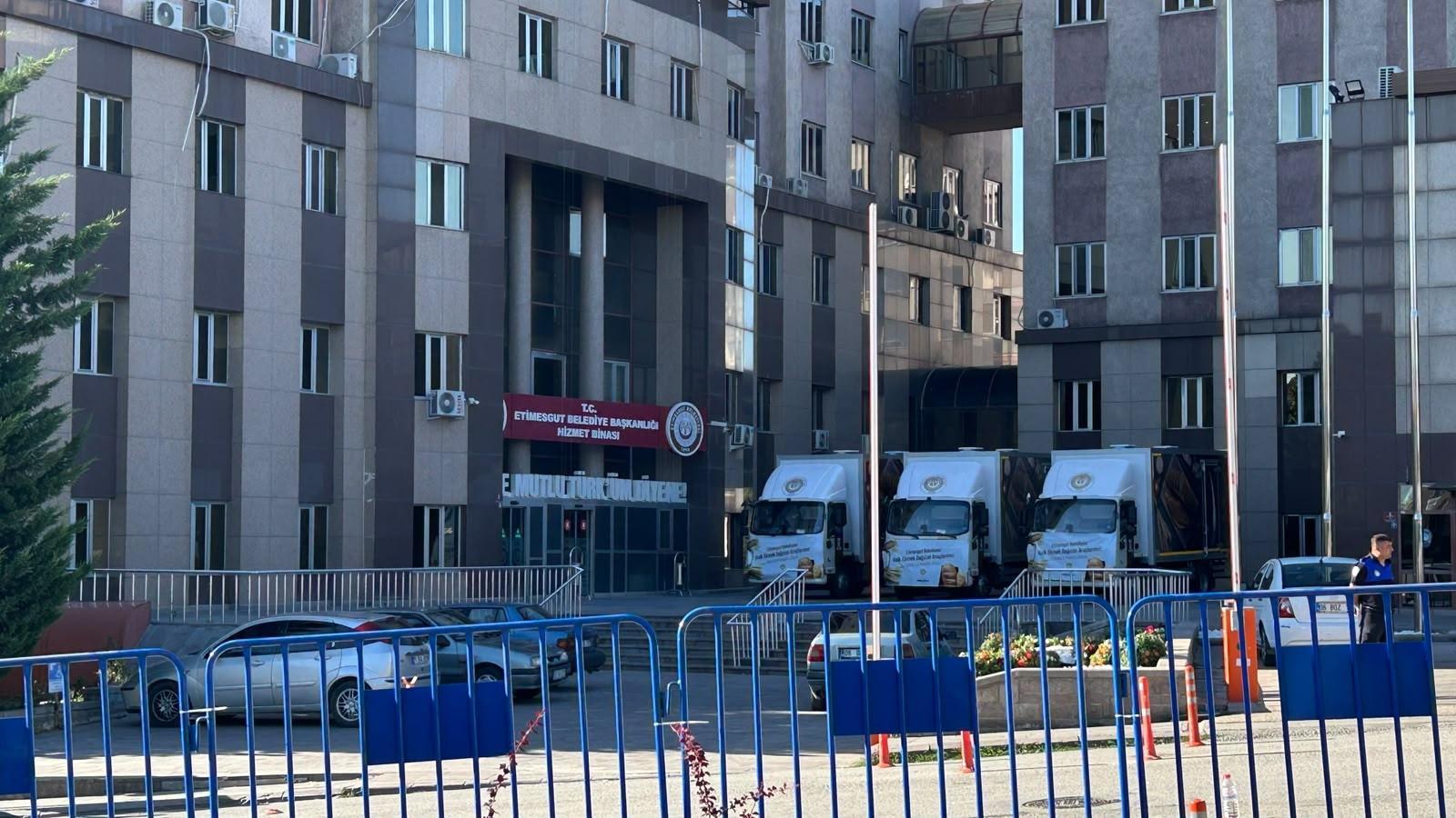 Actor-turned-mayor in Ankara district detained over graft accusations