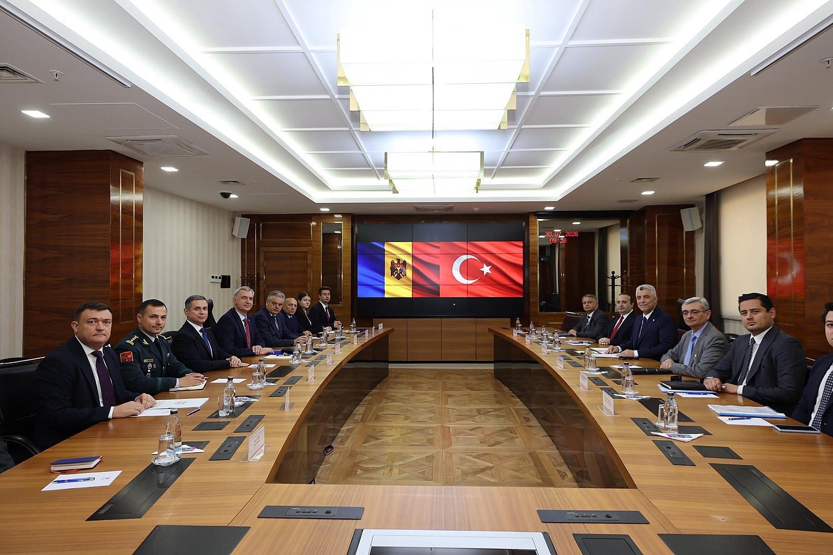 Türkiye, Moldova discuss expanding trade, defense industry cooperation