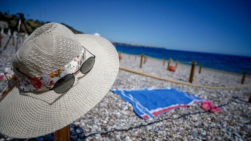 Tourists spend nearly $6 billion on food in Türkiye in first half