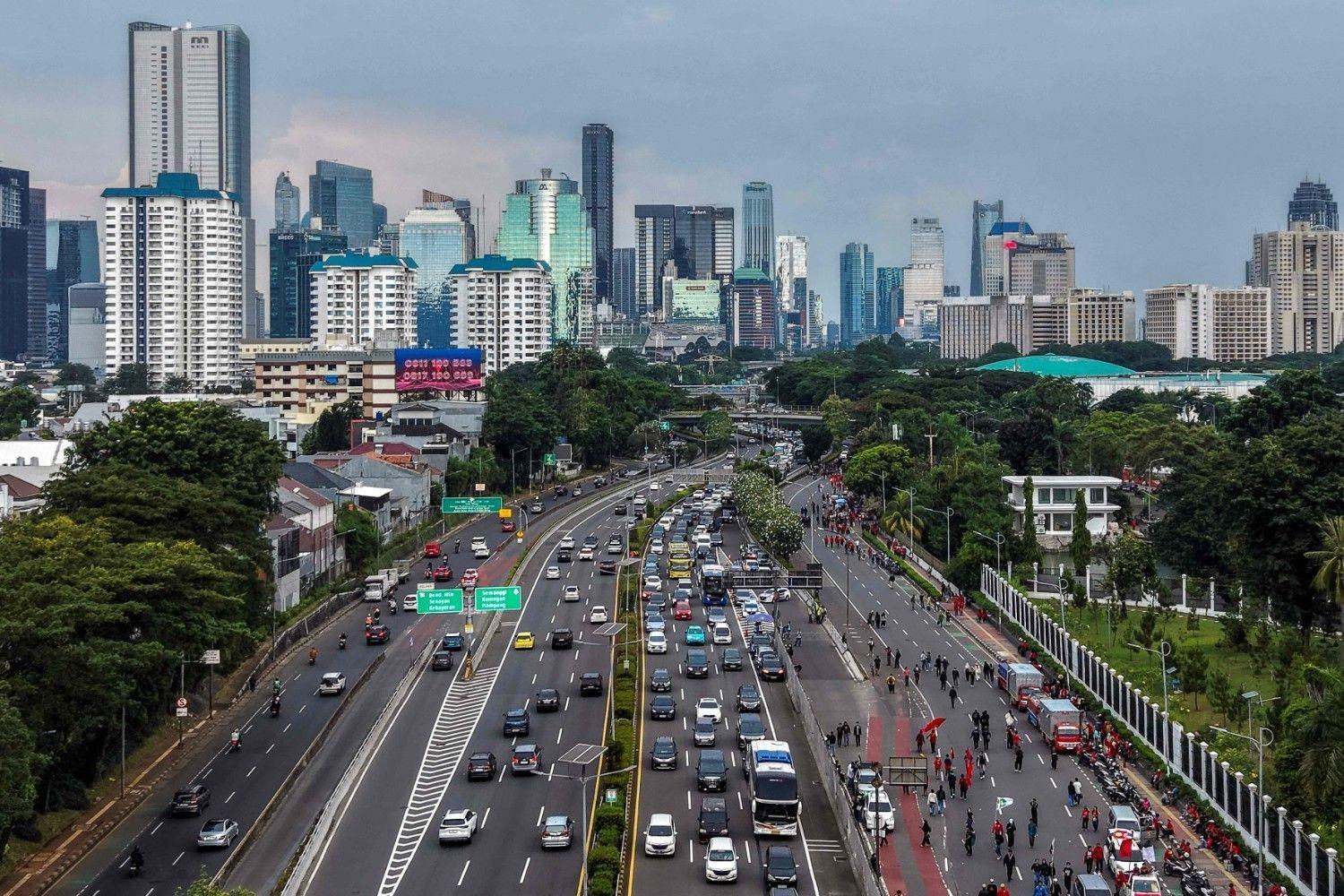 Indonesia's economic growth slows in second quarter