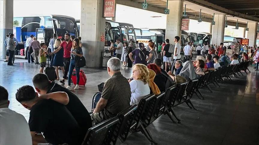 İzmir Municipality to reclaim main bus terminal