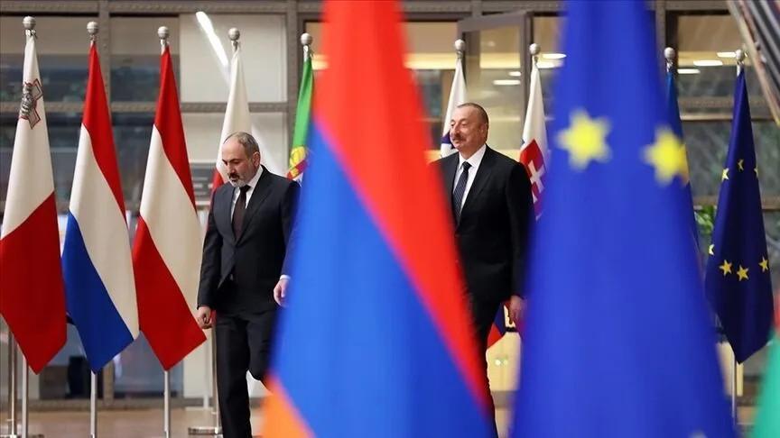 Aliyev, Pashinyan discuss peace process on summit anniversary