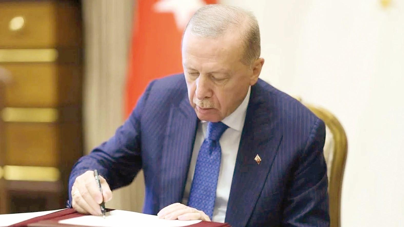 Erdoğan signs off on changes to diplomatic positions