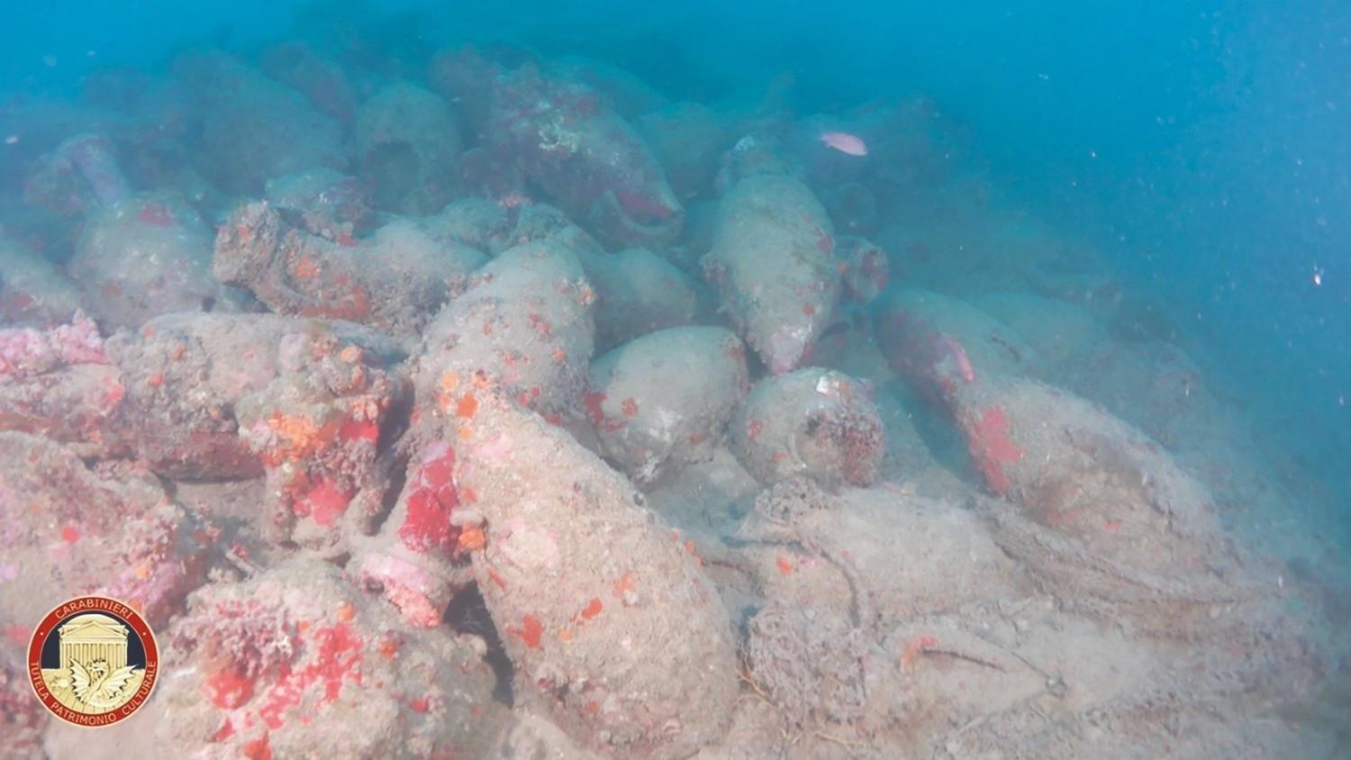 Roman wreck carrying amphorae found off Sicily