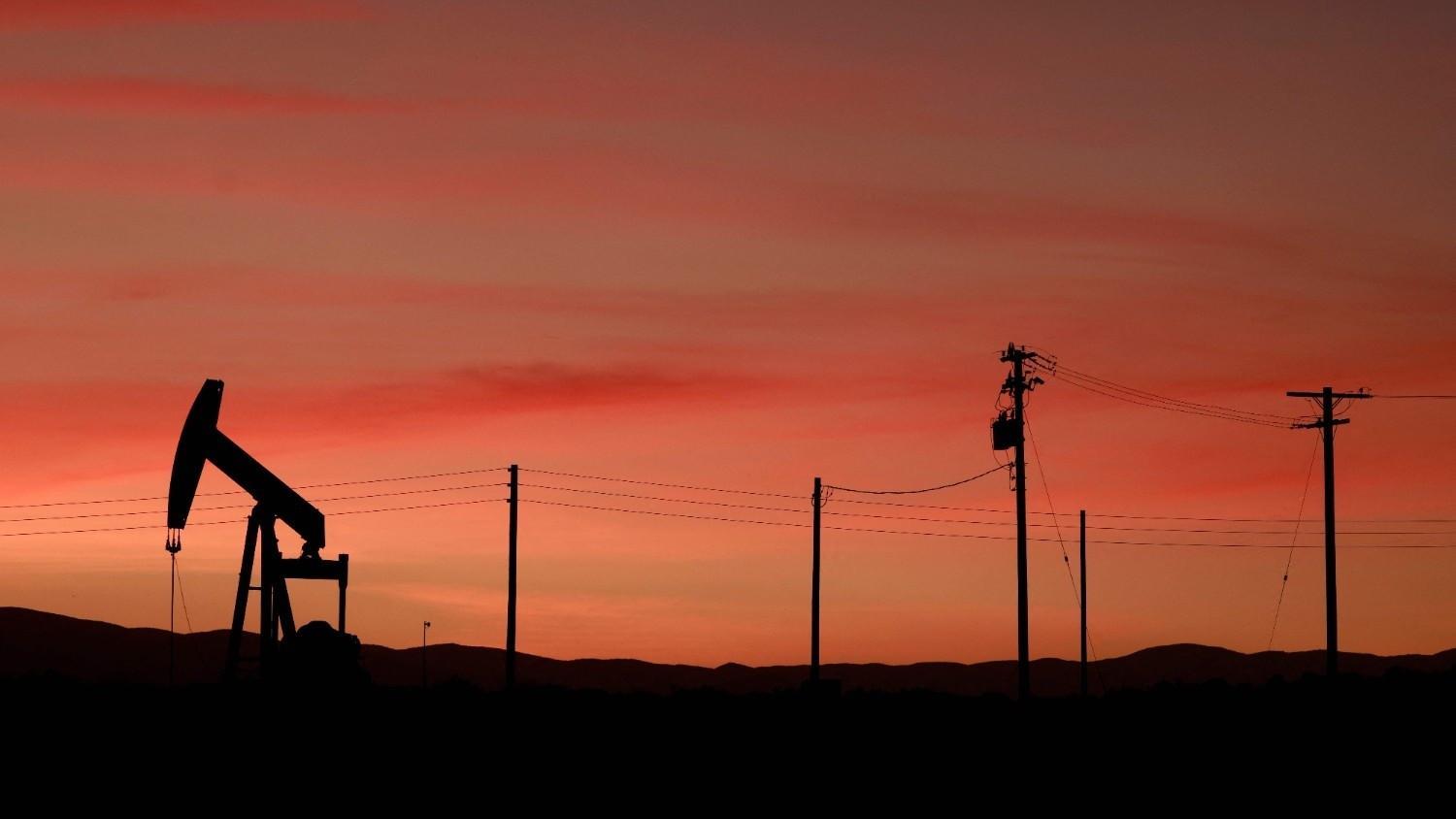 Oil prices jump further as hopes for Hormuz deal fade