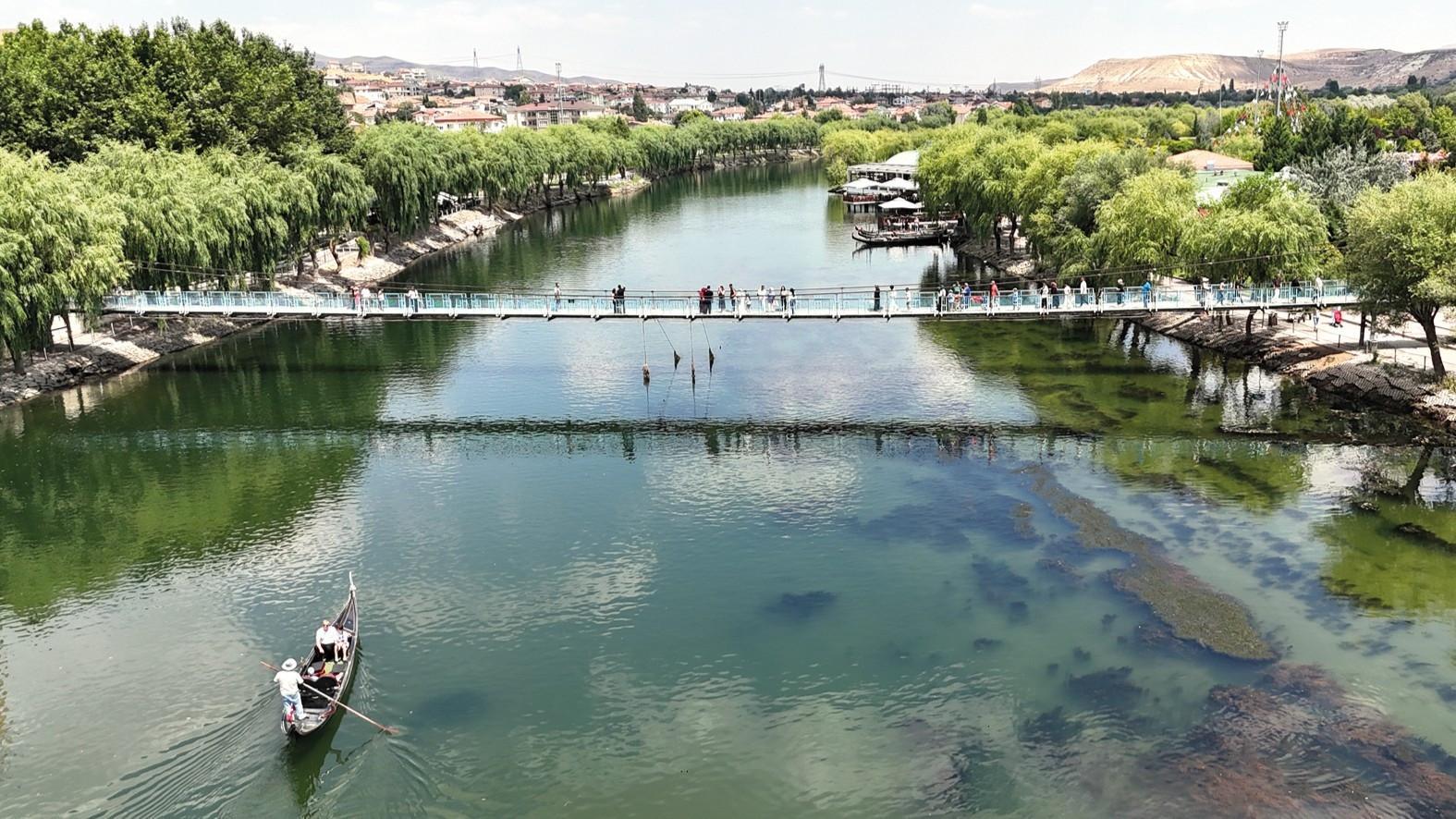Cappadocia visitors enjoy gondola rides on Kızılırmak