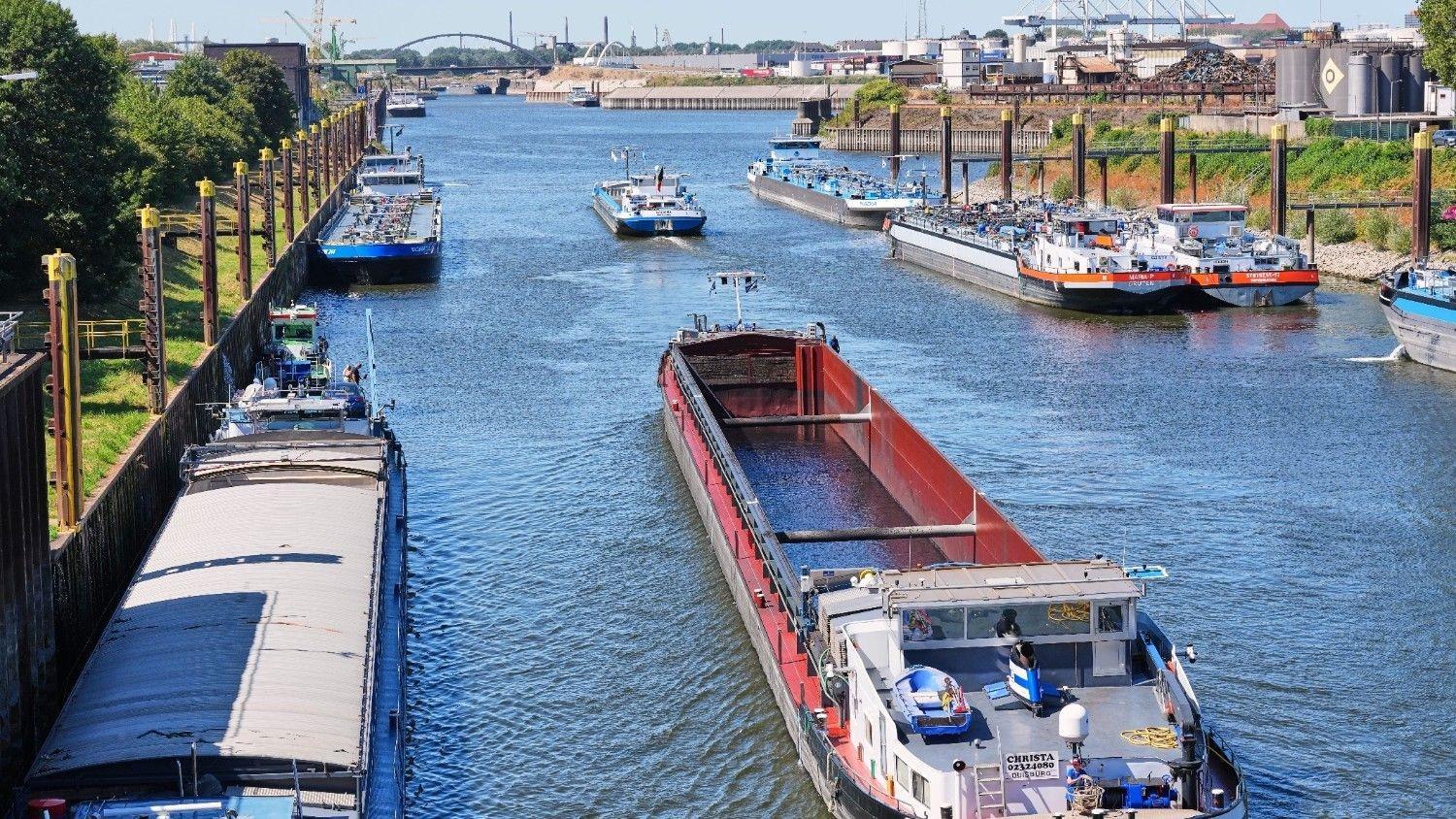Germany's dry rivers spark battle on engineering