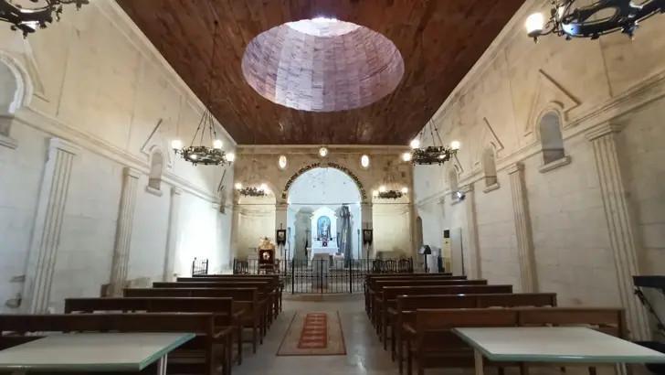 Quake-hit Hatay church sees repair