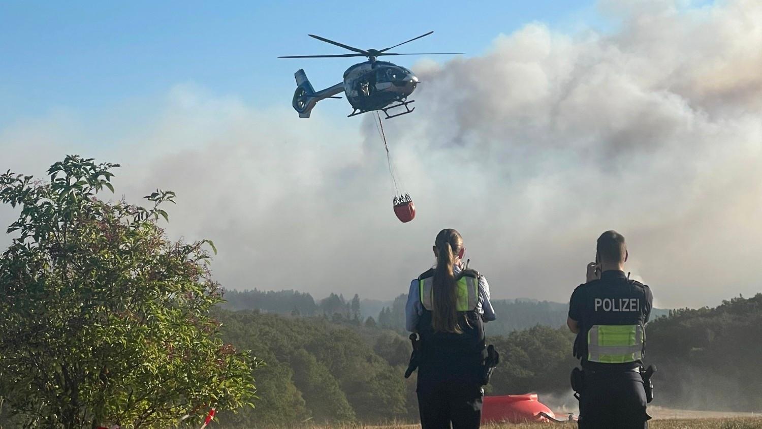 Hundreds evacuated as wildfire spreads in western Germany