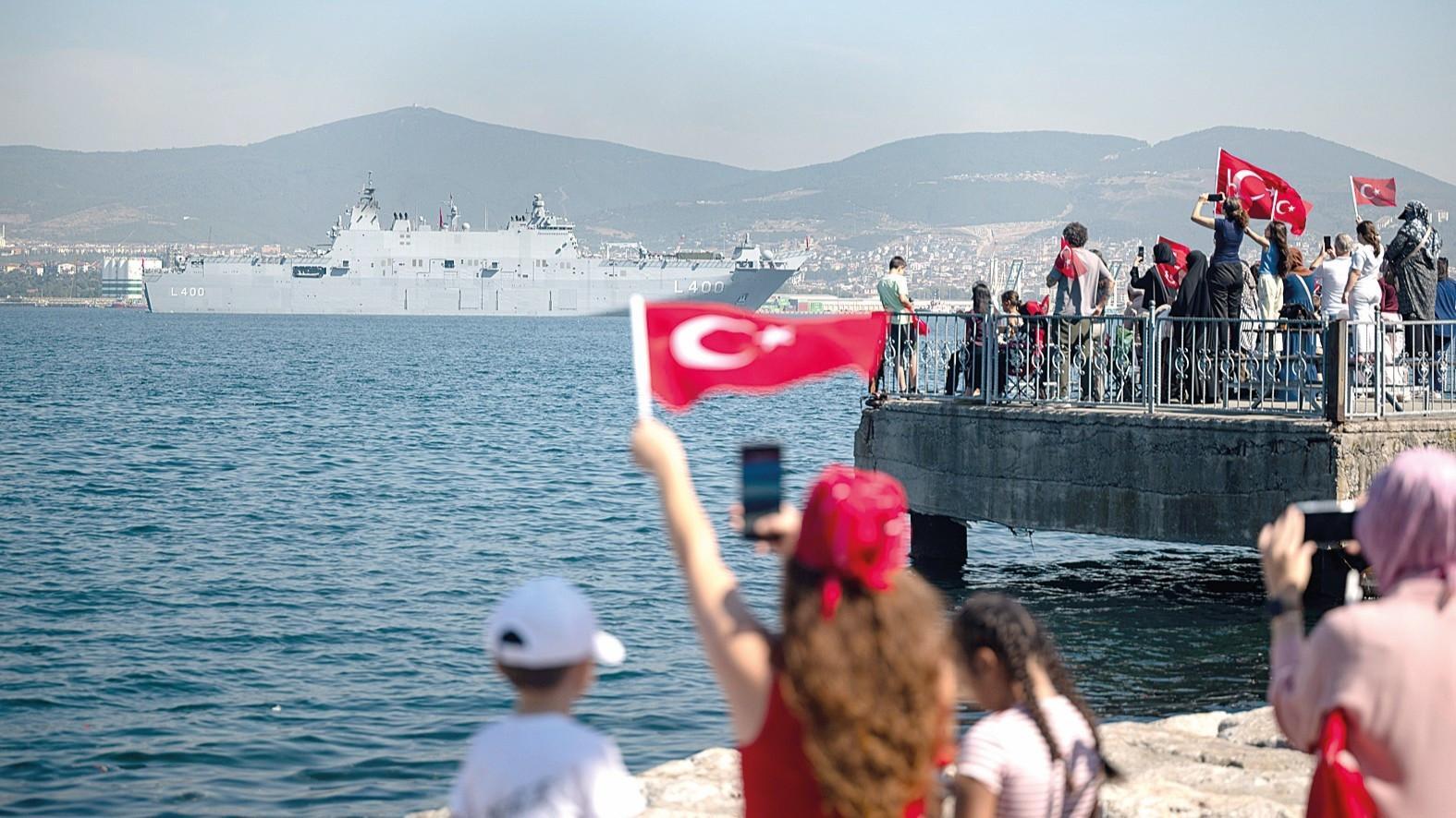 Turkish navy stages major display ahead of Teknofest’s maritime edition