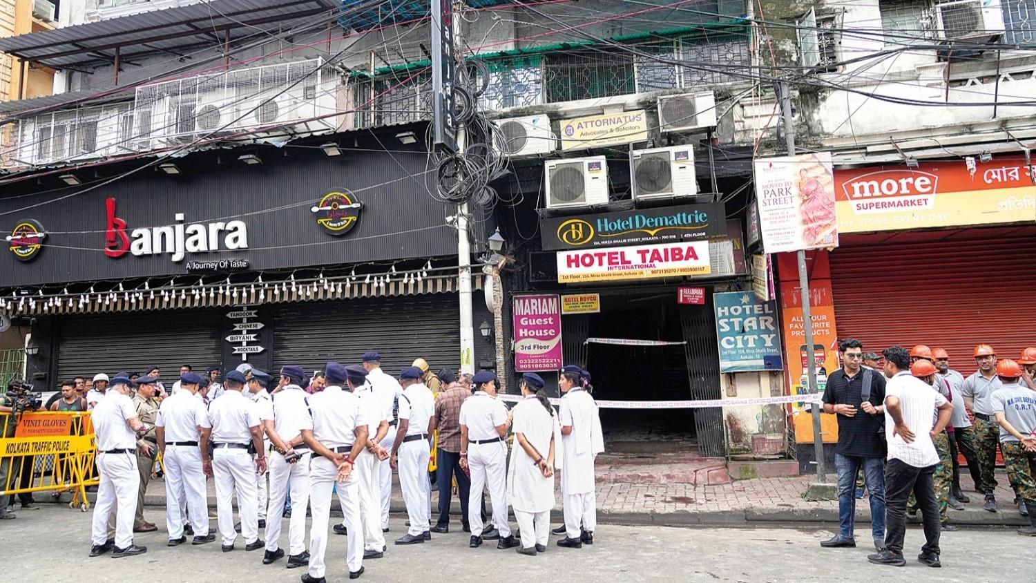 India hotel fire kills 9, more injured