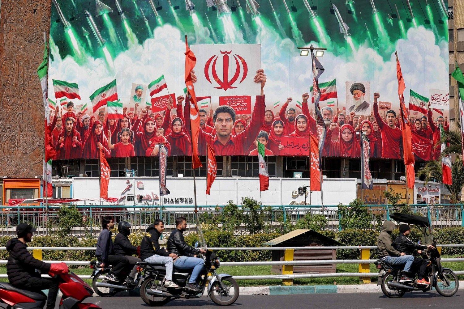 War pushes Iranians deeper into economic hardship