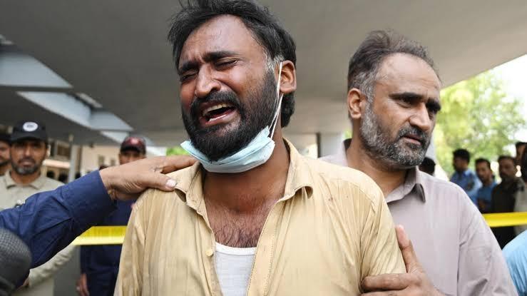 Pakistan hospital fire kills 14 infants