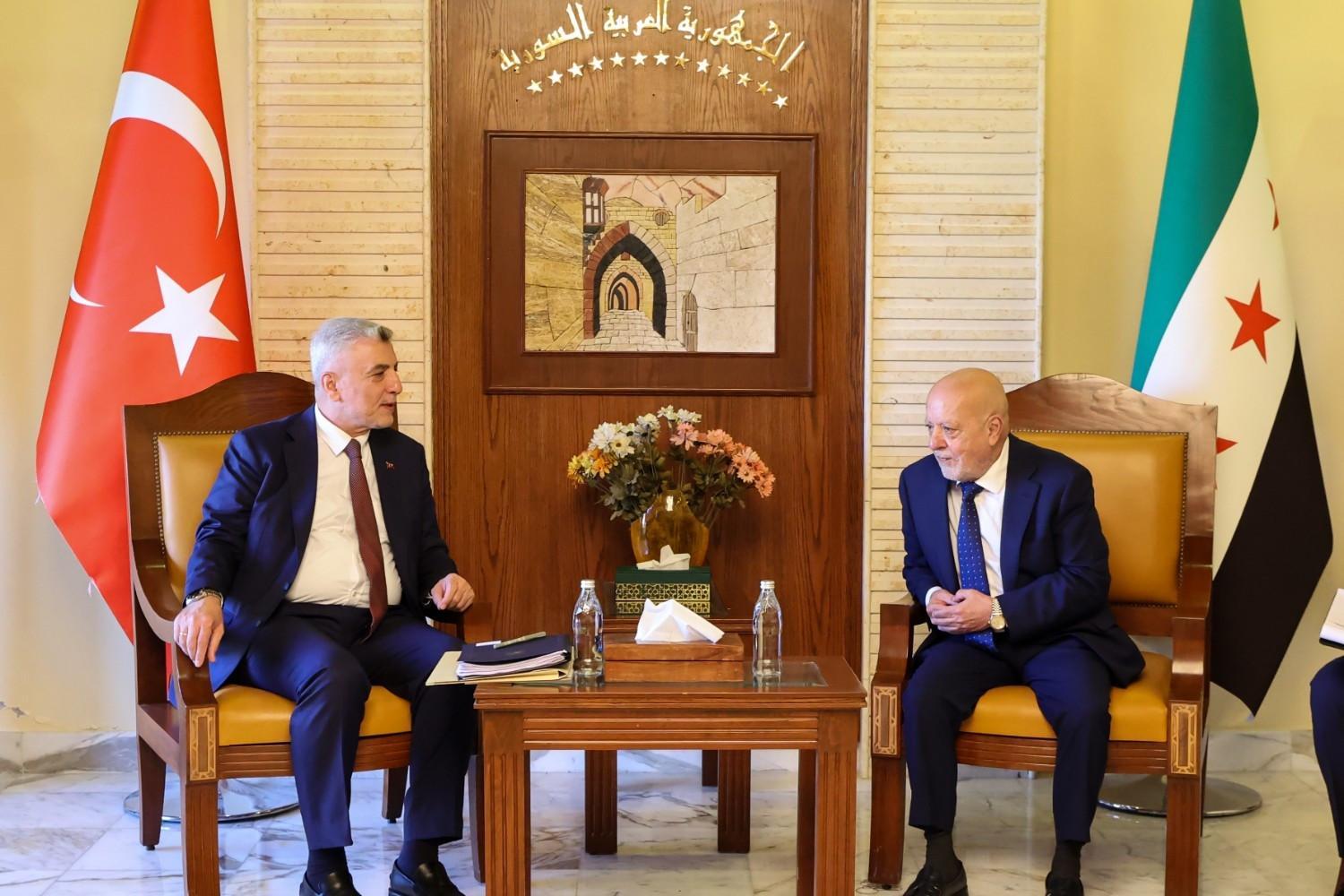 Trade Minister discusses investment, cooperation with Syria