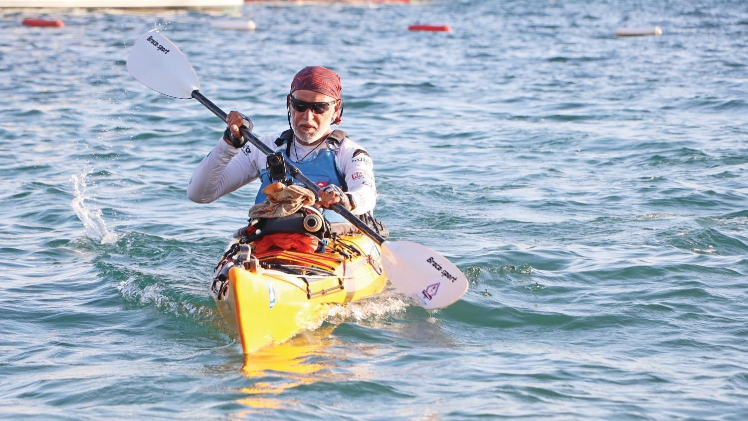 57-year-old’s countrywide expedition in 5-meter canoe