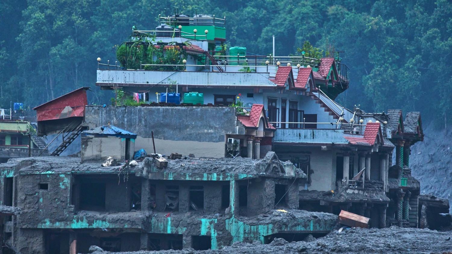 Death toll rises in Nepal disaster, hundreds still missing