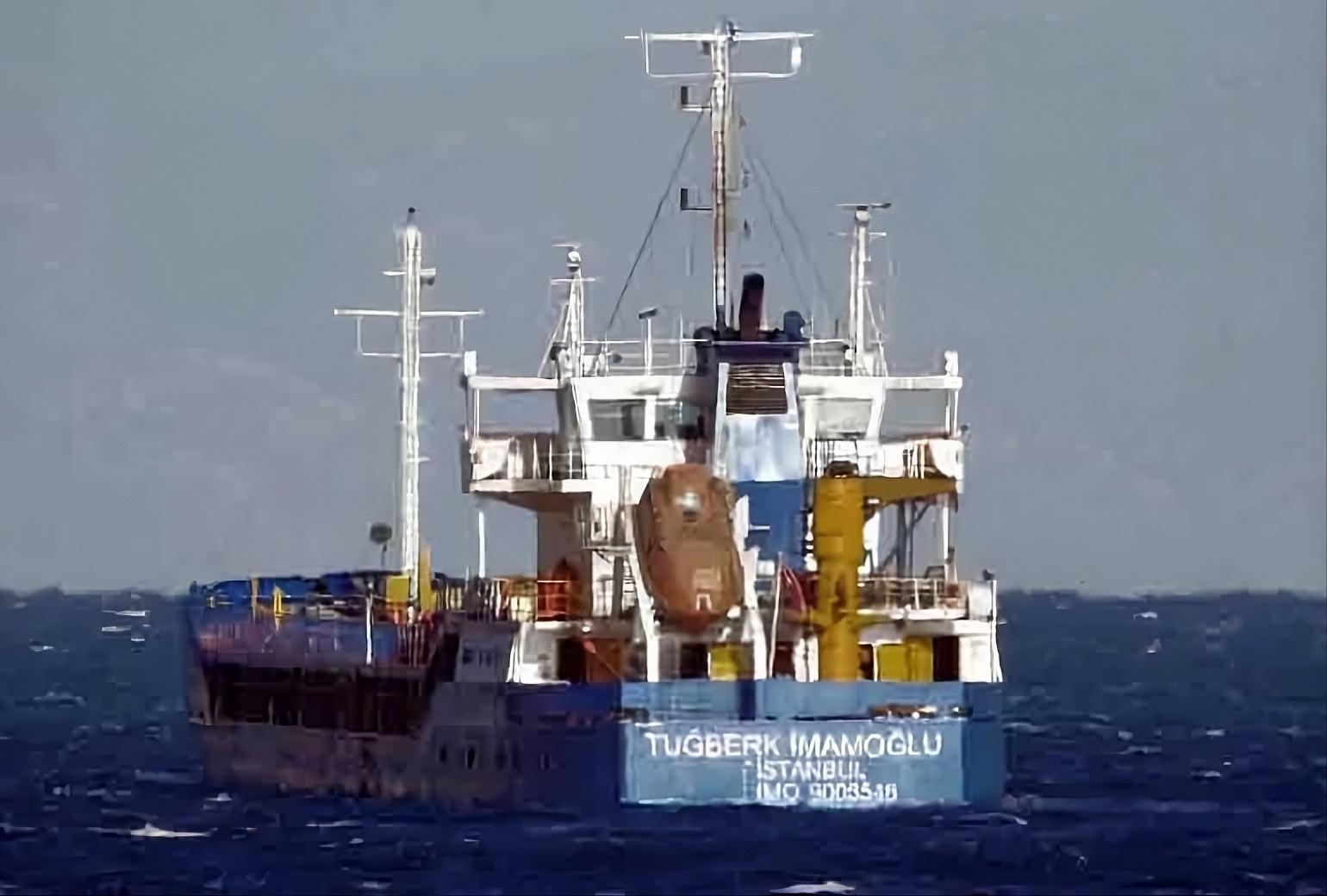 Contact lost with ship carrying 10 after collision off Istanbul