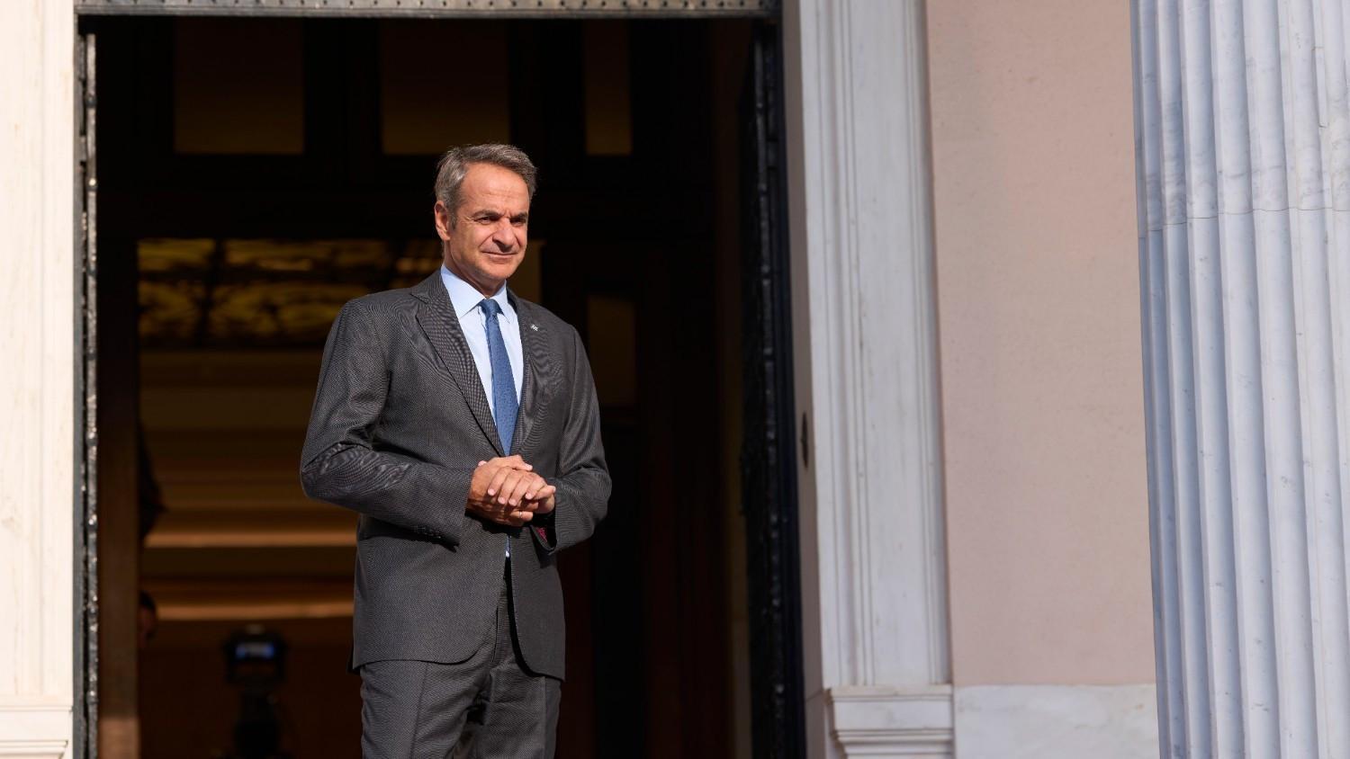 Mitsotakis links support for Türkiye’s EU bid to good-neighborly ties