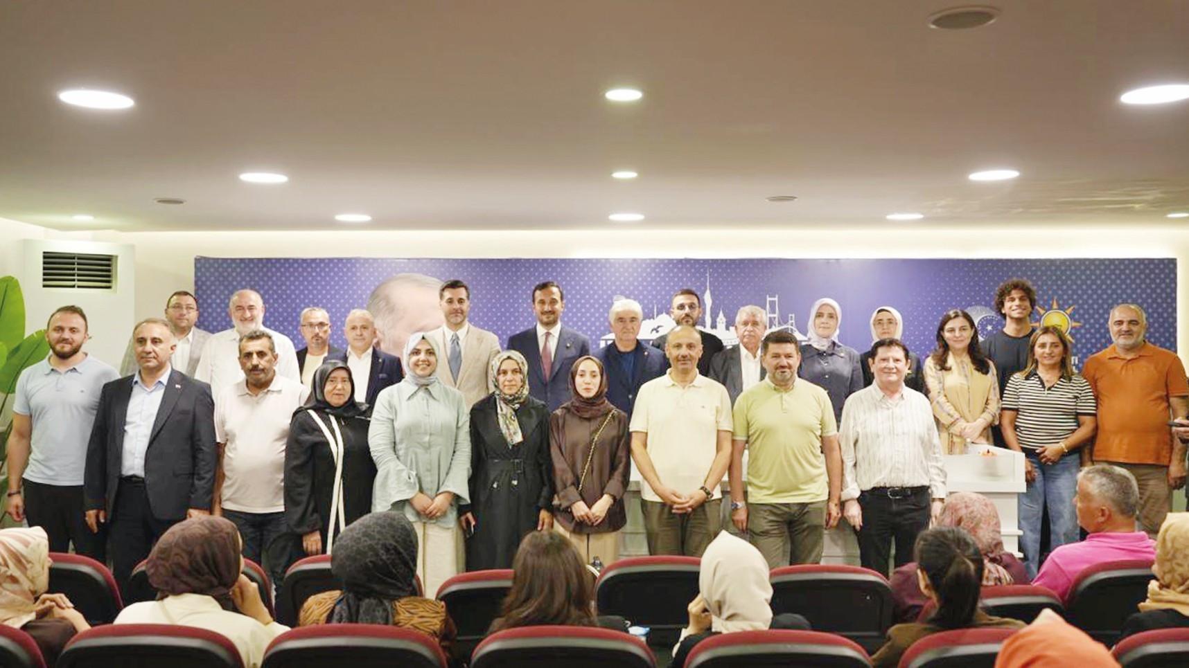 4 members defect to AKP before Üsküdar vote