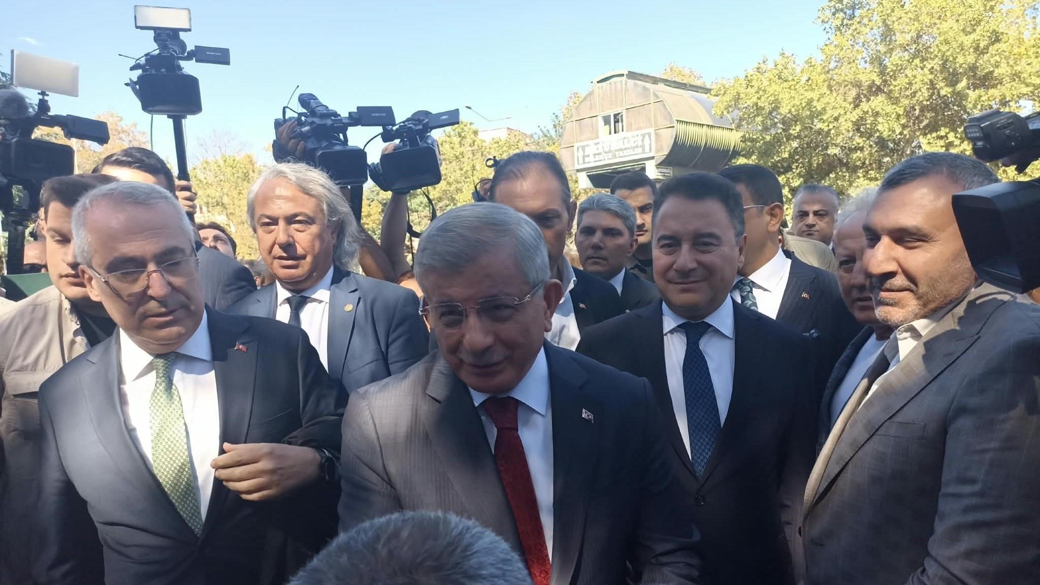 Former PM Davutoğlu testifies in probe into alleged insult