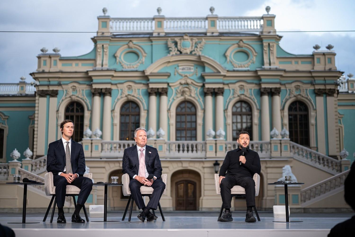 Russia, Ukraine open to renewed three-way peace talks