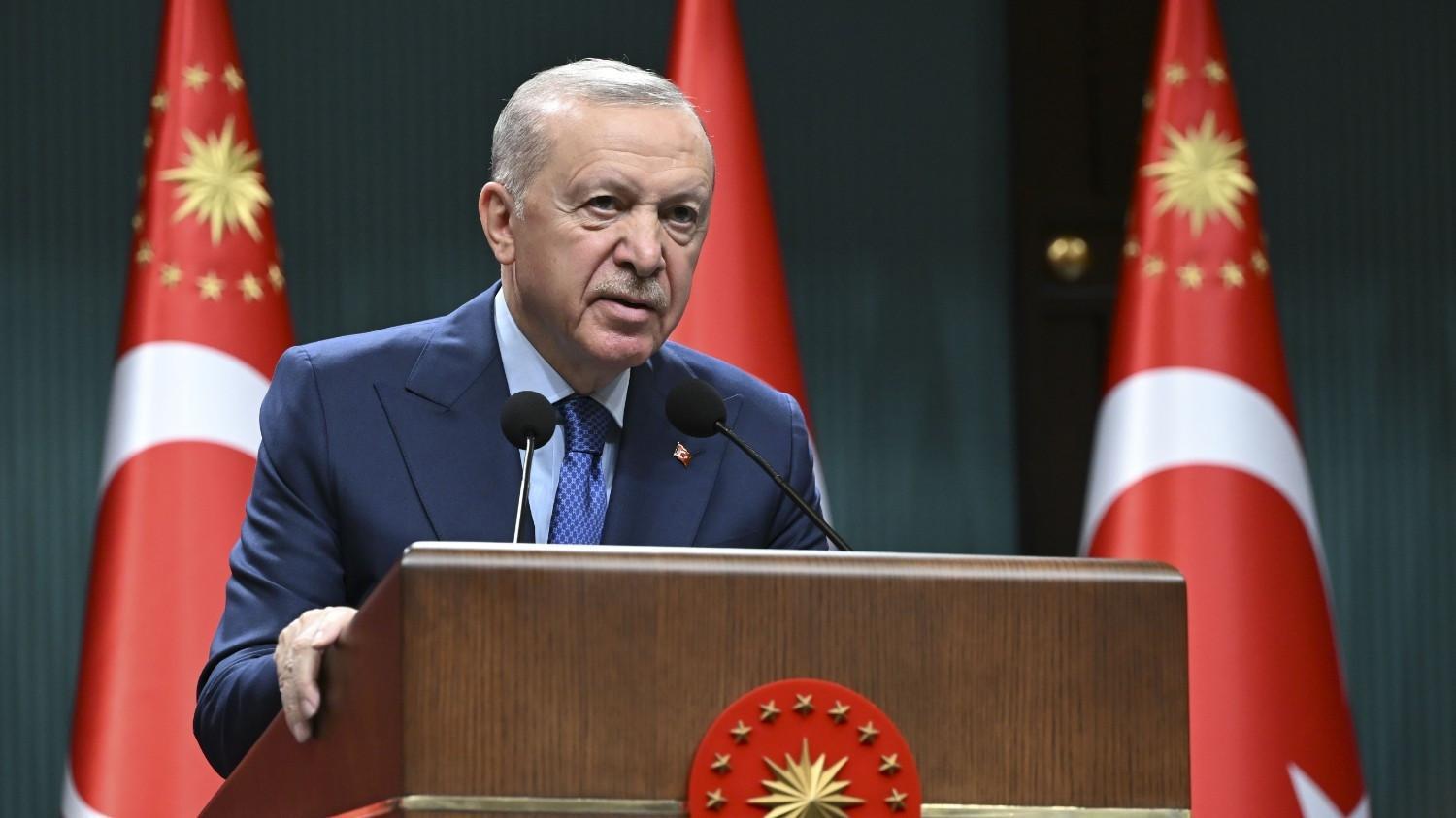 Erdoğan receives credentials from new ambassadors