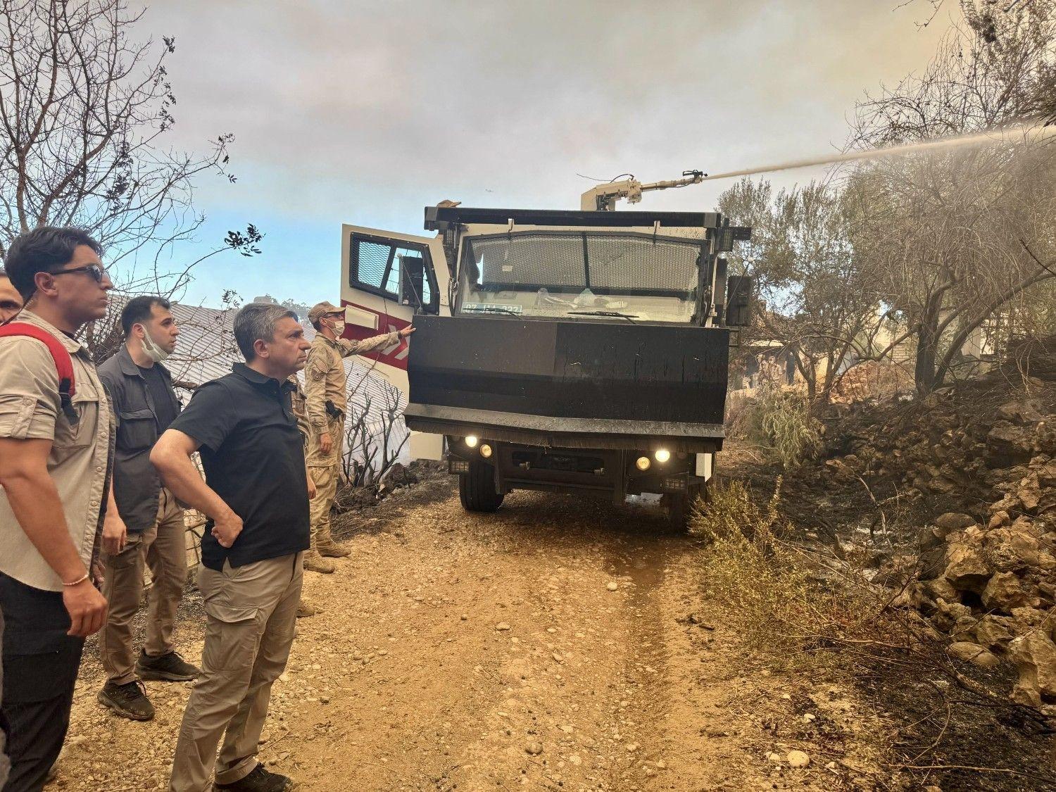 Hundreds of homes evacuated as wildfires rage across southern Türkiye