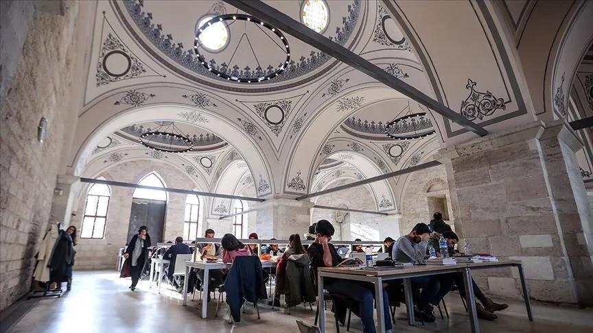 Beyazıt State Library to undergo restoration, collection temporarily moved