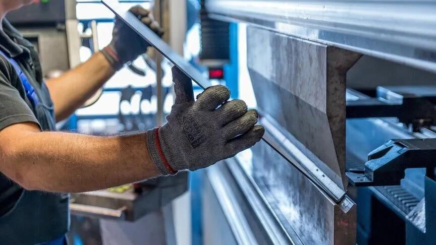Türkiye’s industrial production down in July