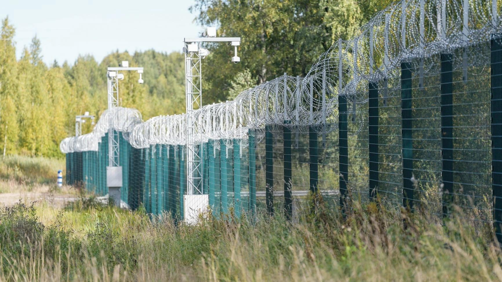 EU asylum requests drop to five-year low