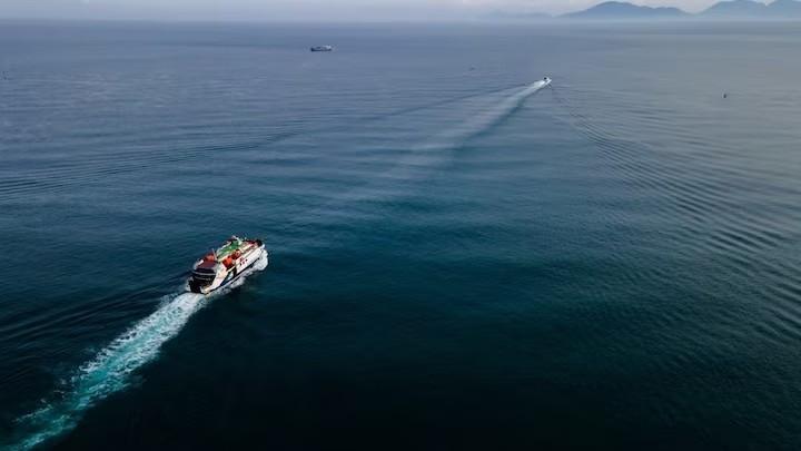One dead, 102 rescued from stricken ferry off Indonesia