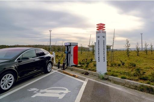 Türkiye to expand EV charging network in clean transport push
