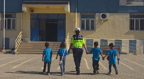 Türkiye’s schools reopen under tight security