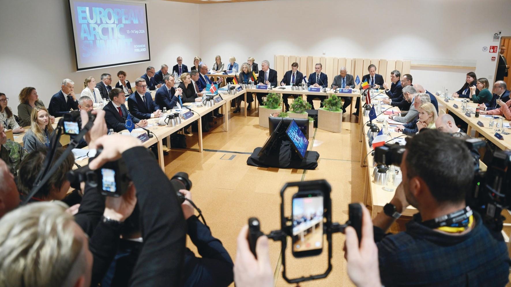 Leaders urge EU to boost Arctic role to tackle Russia ‘threat’