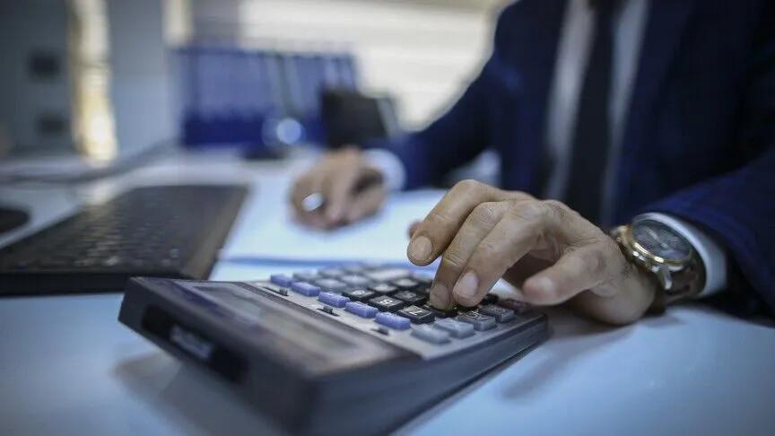 Services output rises 3 pct in July