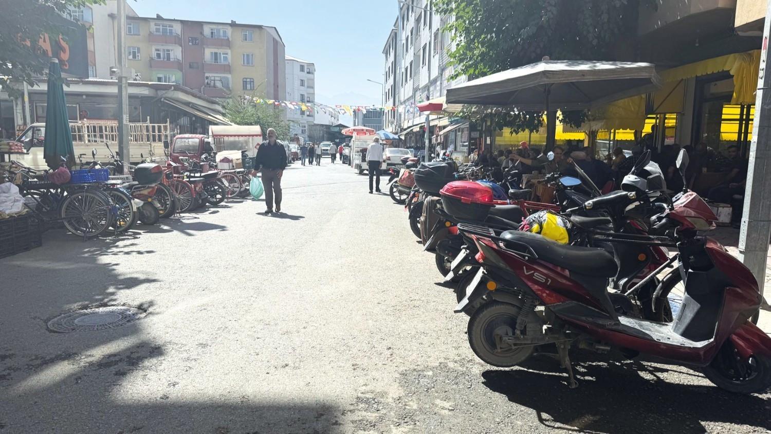 Motorcycles outpace cars in seven provinces in August