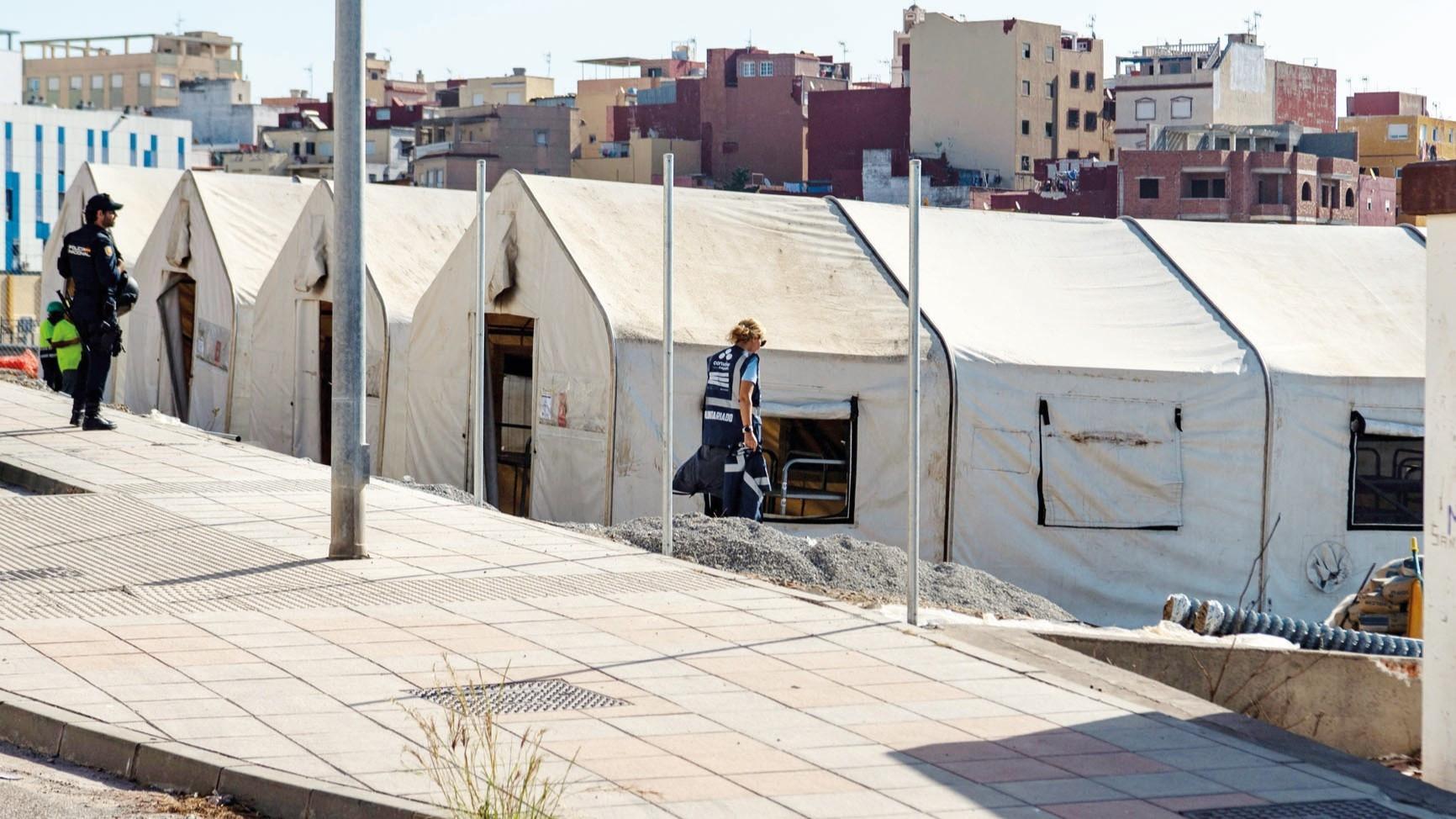 Police move Ceuta migrants off beaches in Spanish enclave