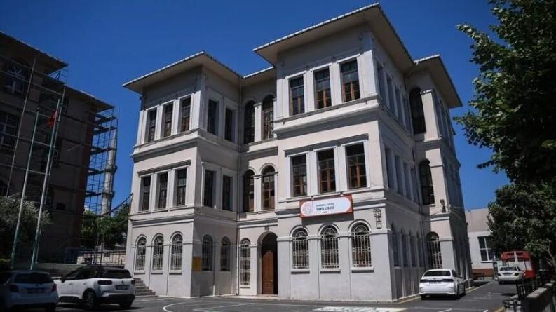 Historic Vefa High School raises modern Türkiye