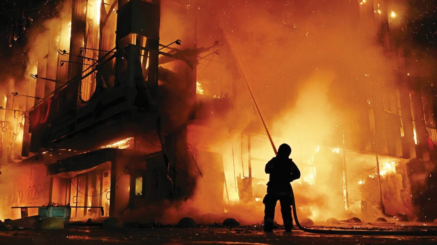 Russia and Ukraine trade deadly strikes