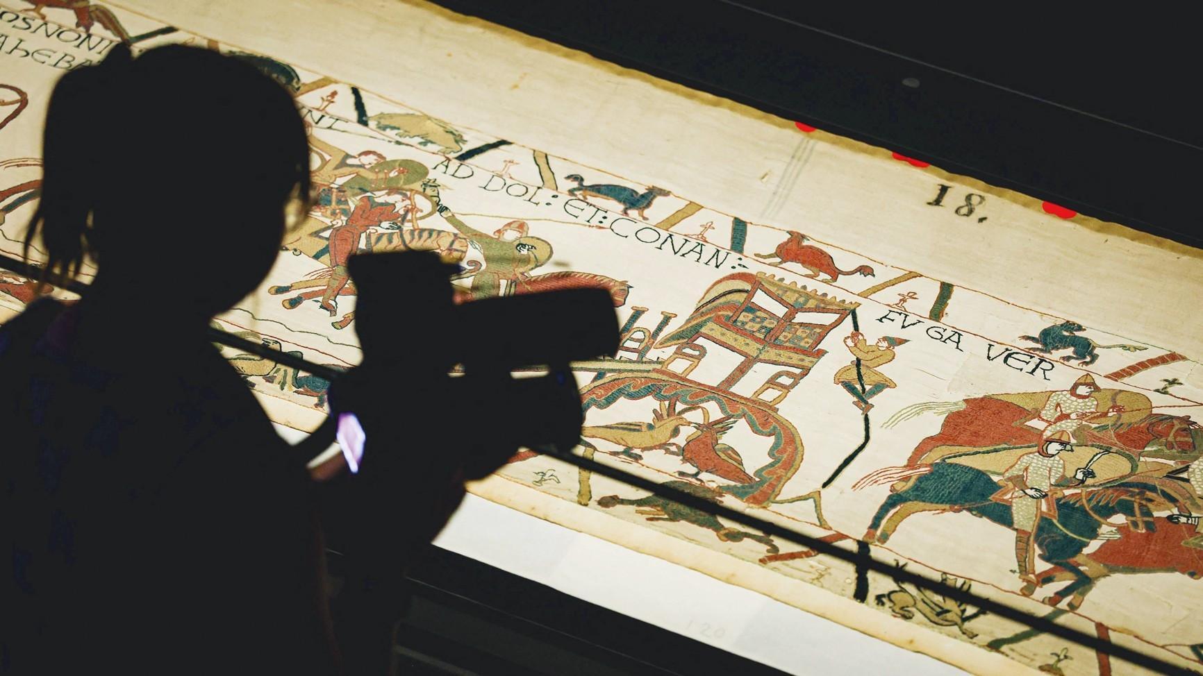 British Museum bans photos of Bayeux Tapestry as crowds linger