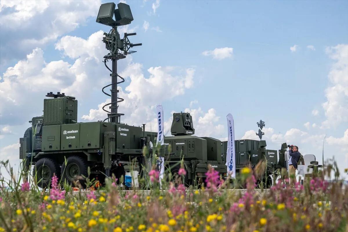 Aselsan, Roketsan sign 1.23 billion euro air defense deal