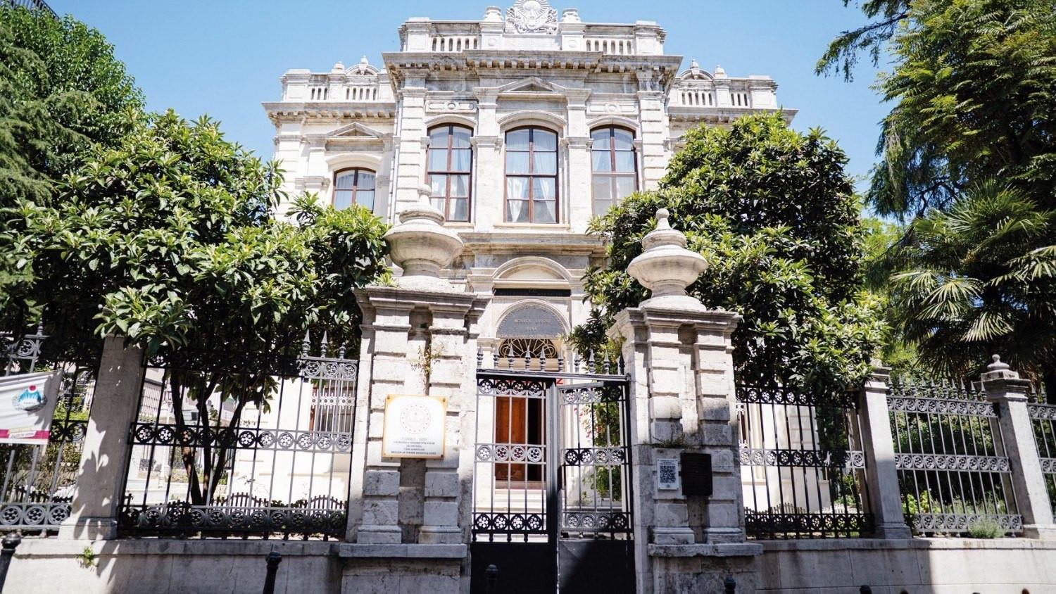 Istanbul’s 152-year-old school preserves traditional arts
