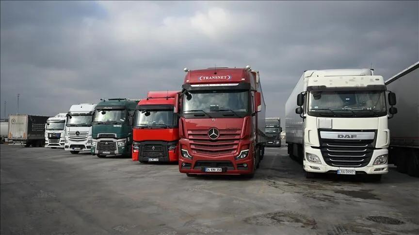 Visa restrictions leave thousands of Turkish truck drivers stranded at EU borders
