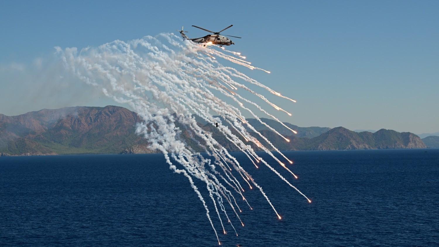 Navy wraps up major drill amid warnings to Greece