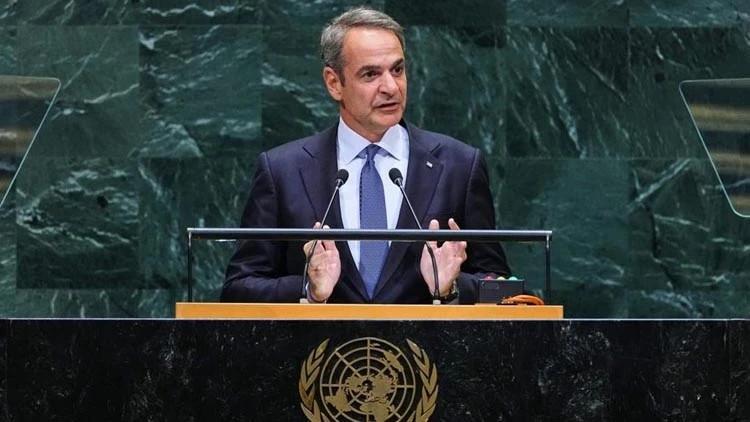 Mitsotakis calls for dialogue to ease ‘delicate’ ties with Türkiye