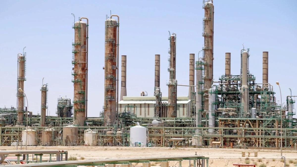 Libya oil pipeline reopens after being blocked by armed group