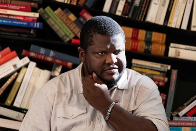 Top French literary prize drops novel over AI allegations