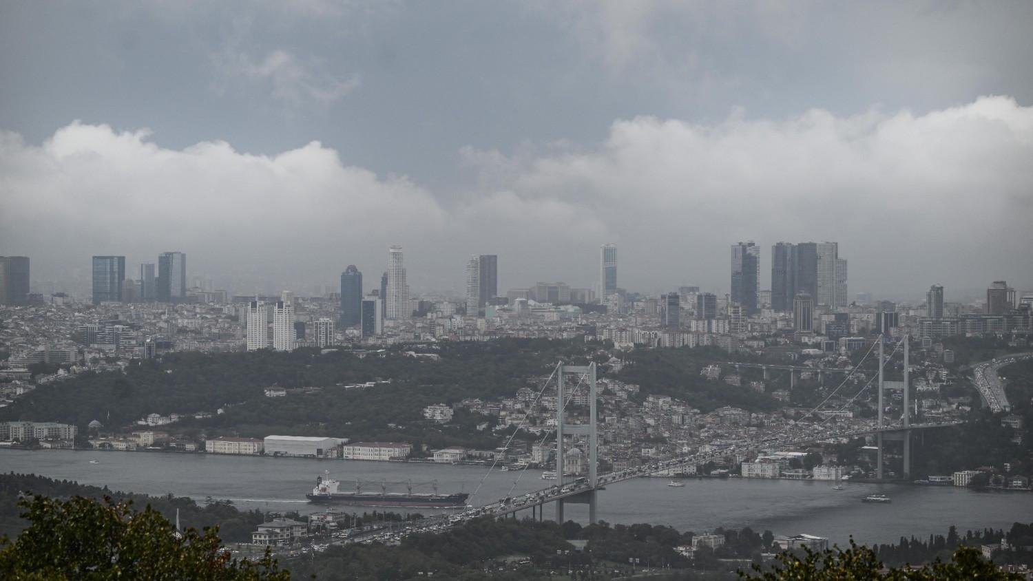 Heavy rain triggers flooding, landslide in Istanbul