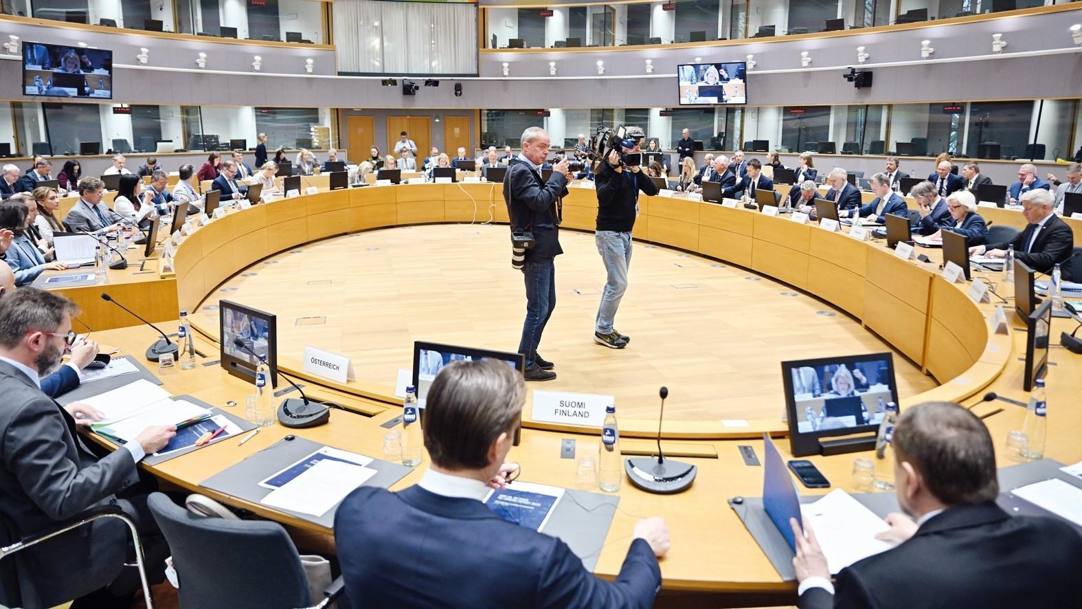 EU debates need for NATO-style response to Russia ‘hybrid attacks’